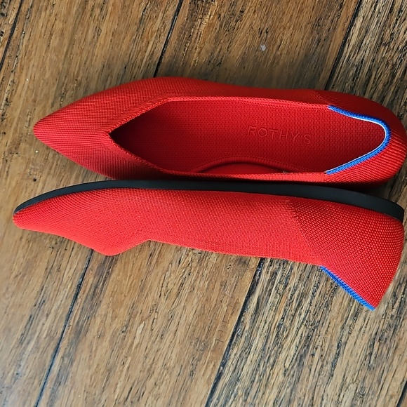 Red Pointed Toe Rothy's Size 9 - Picture 7 of 8